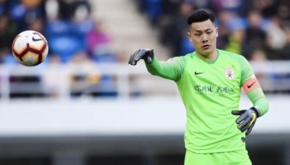 21, 兰斯门将超远距离手抛球助攻破门  