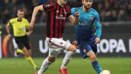  国际米兰冬窗豪购，锁定英超主力后卫  