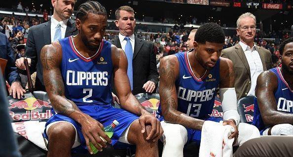  快船双星合砍80分力克爵士  